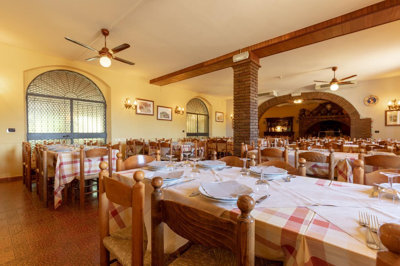 Hotel Villa Elda Ассизи Экстерьер фото