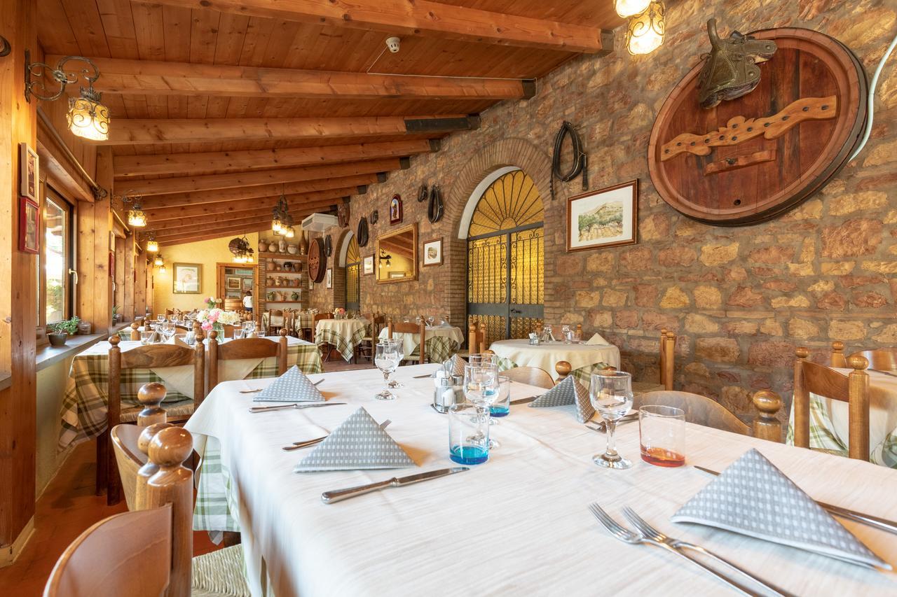 Hotel Villa Elda Ассизи Экстерьер фото